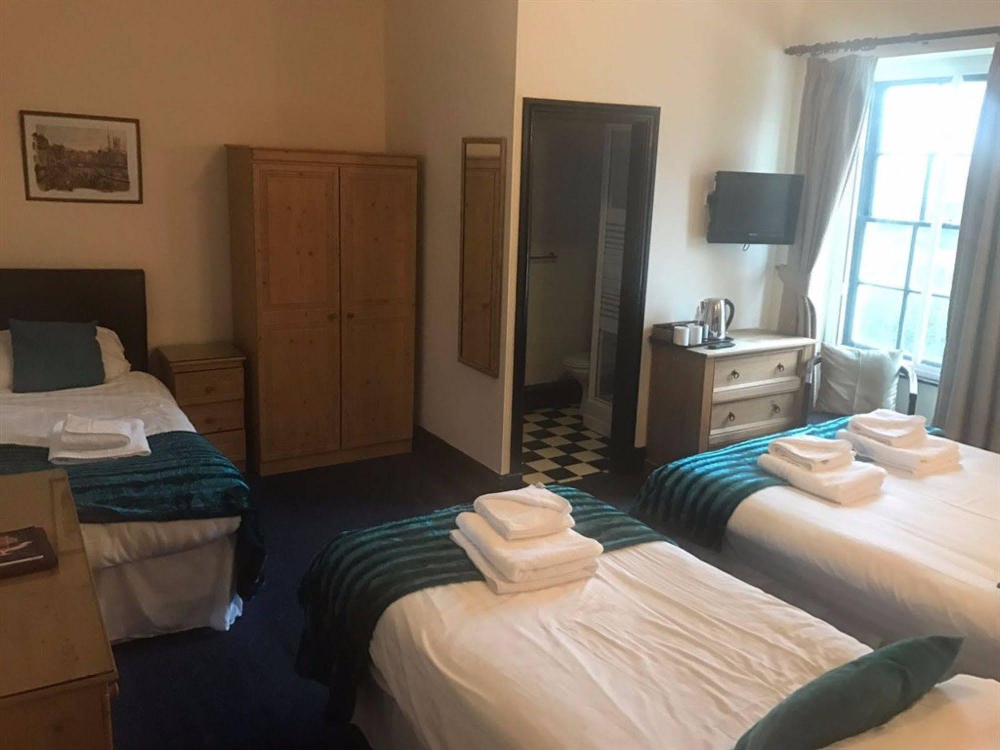 The County Hotel 哈佛威斯特 外观 照片